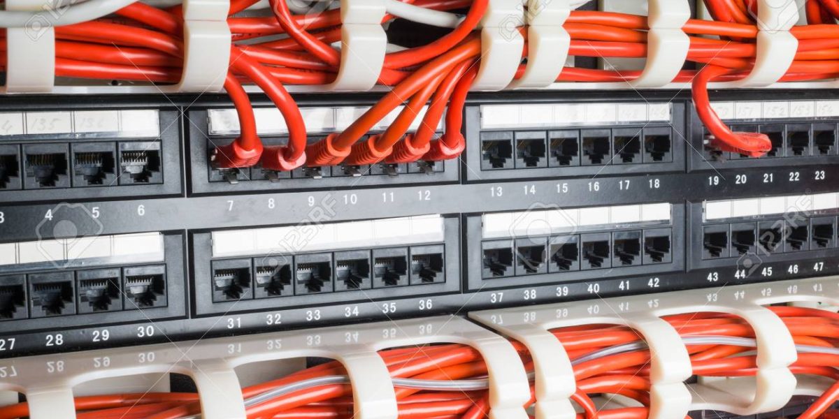 پچ پنل چیست و چه نقشی در مدیریت کابل‌ها دارد؟